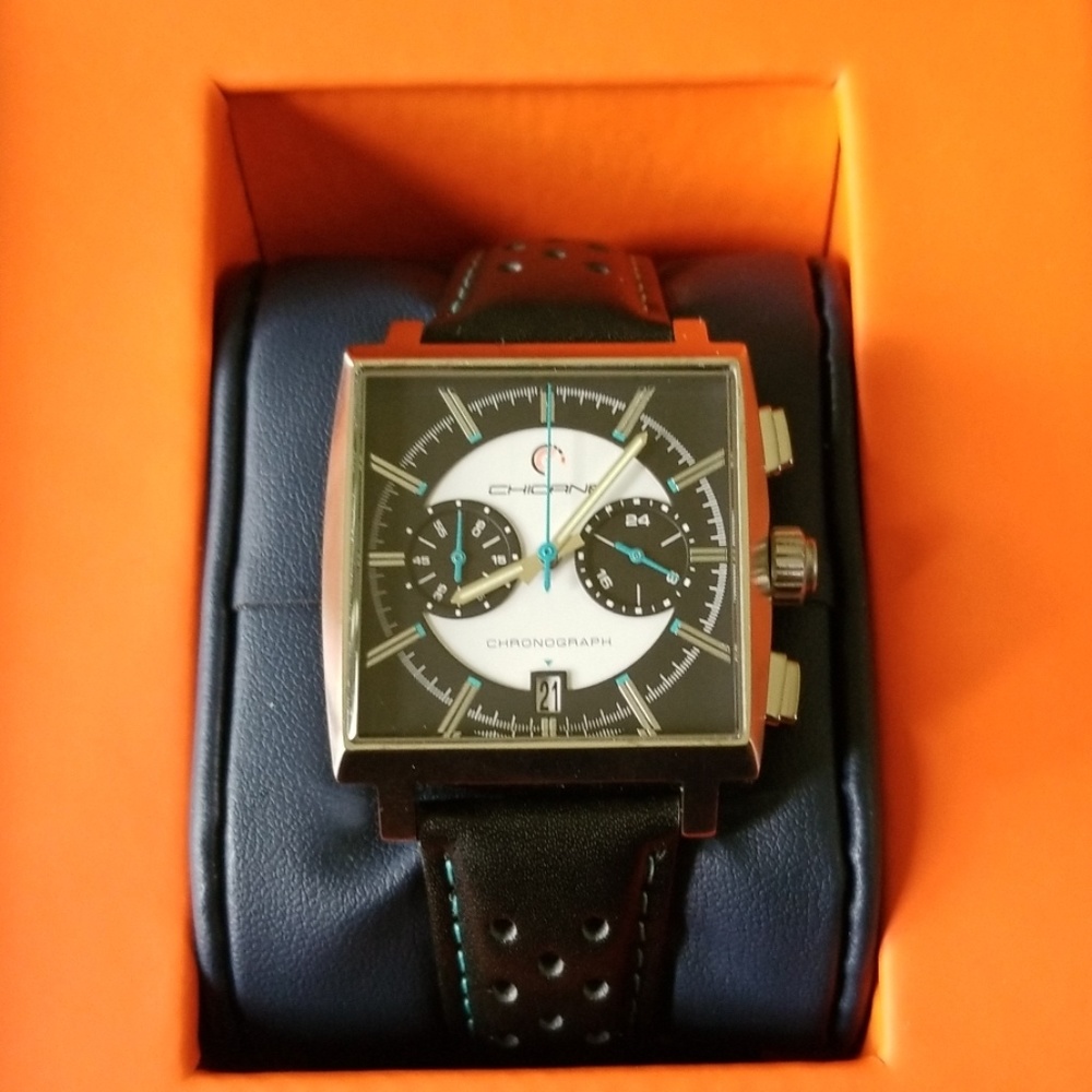 Chicane Racer Chronograph Watch - Picture 2 of 3